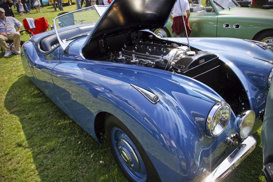  Jaguar XK120 1950 года  (фото 10 из 14)